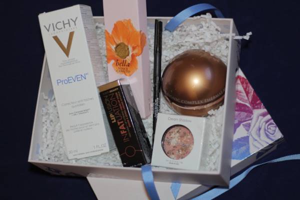 #Glossybox #MothersDay #Makeup #Beauty #BBloggers #ad