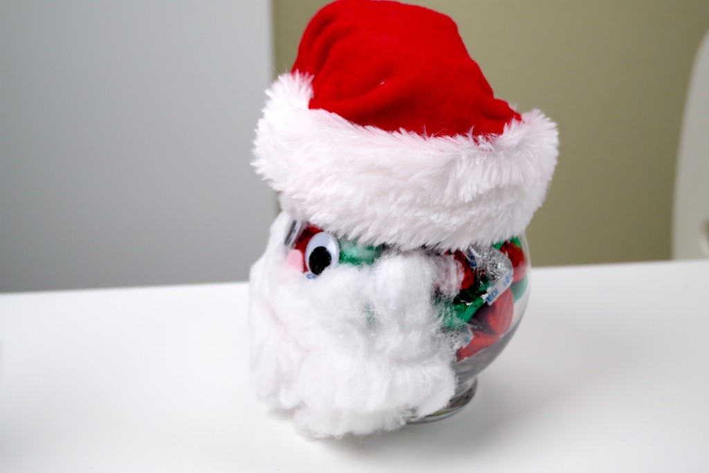 #Santa #Holidays #DIY #Crafts #HolidayFun #Hershey #Candy